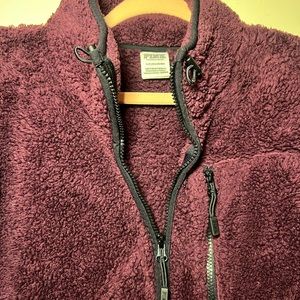 Maroon VS/PINK Sherpa